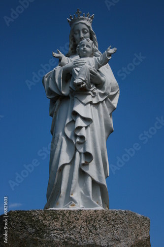 La vierge et son enfant - Pl  neuf-Val-Andr    Bretagne 