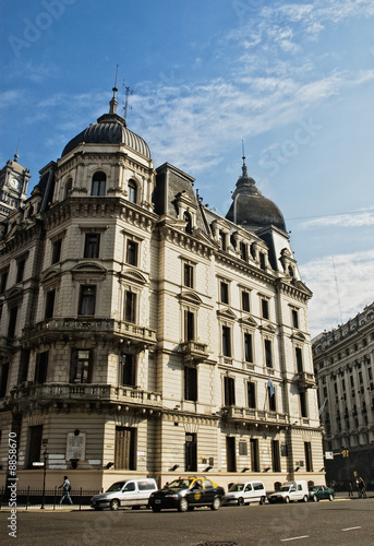 Old building, downtown Buenos Aires. © elnavegante