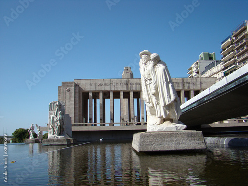 Monumento a la Bandera - Lola Mora Square (Argentina)