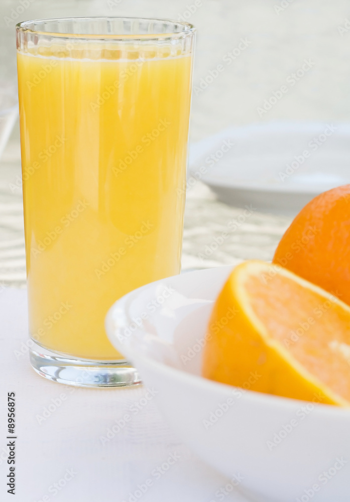 Refreshing Oranges and Juice Refreshing Oranges and Juice