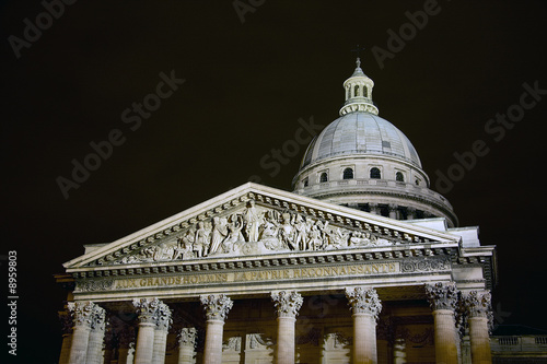 Le Panthéon la nuit - Quartier Latin à Paris