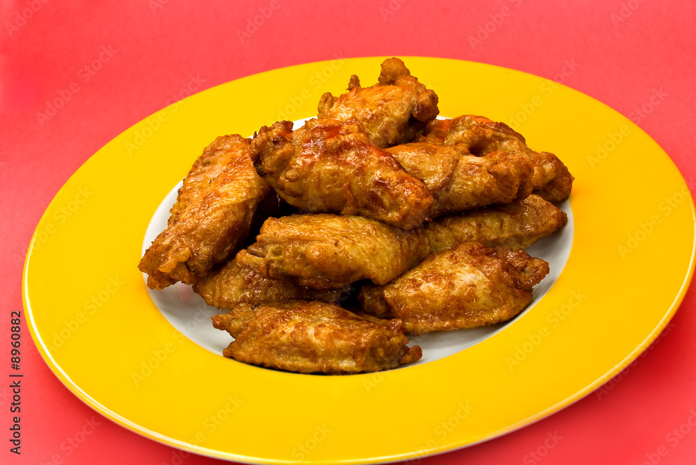 chicken - hähnchenkeulen und flügel-gebraten,frittiert chicken - hähnchenkeulen und flügel-gebraten,frittiert
