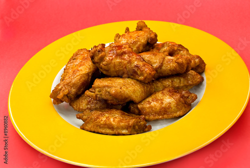 chicken - hähnchenkeulen und flügel-gebraten,frittiert