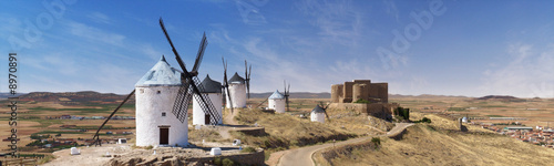 Panorama des moulins de Don Quichotte photo