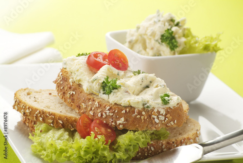 Wholemeal Bread with Spread
