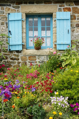 Maison fleurie en Bretagne