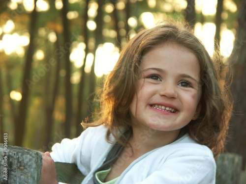 Foto petite fille malicieuse