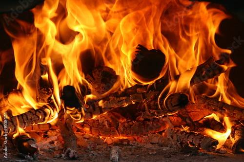 Feu Fire Flammes Flames Chaleur Heat