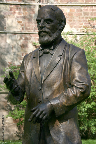 Duden-Denkmal photo