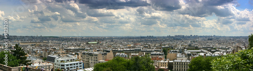 Paris cityscape panorama from Montmartre © Mario Savoia