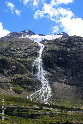Wasserfall in den Alpen