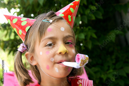 petit clown soufflant 2