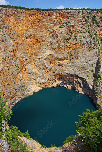 This lake - the unique karstic phenomenon
