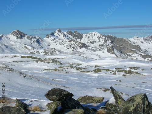 Pyrénées Atlantiques sous la neige photo