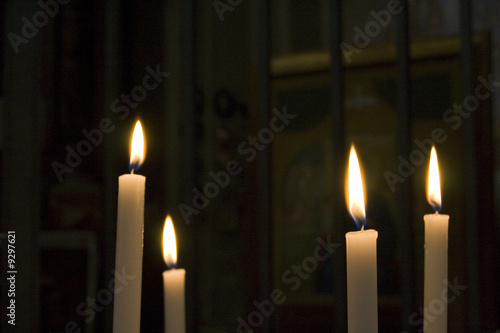 bougies dans une église
