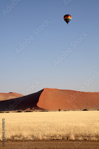 Ballon over Sossusvlei - Namibia