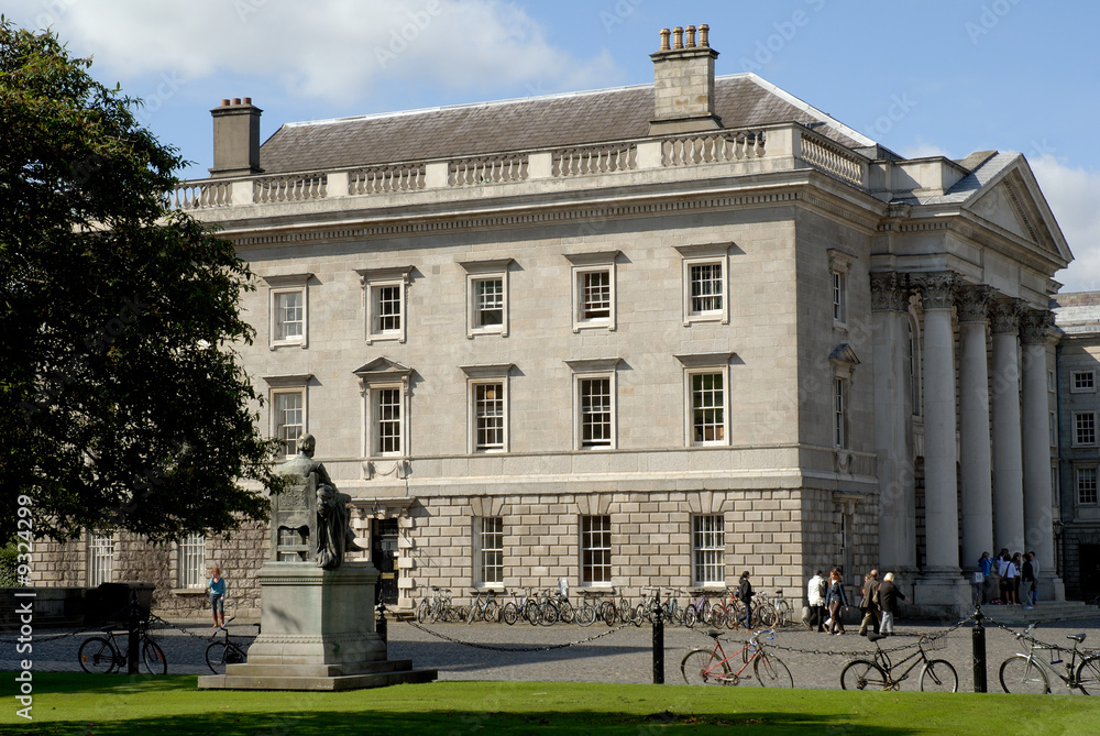 Fototapeta premium Dublin,Trinity College, Parliament Sq, Examination Hall(1791)
