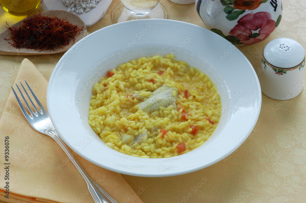 Risotto con sogliola e zafferano - Primi Emilia Romagna Risotto con sogliola e zafferano - Primi Emilia Romagna