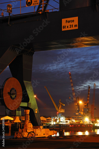 Grue portuaire 4
