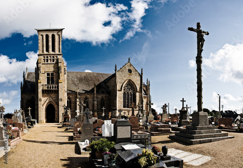 Eglise de Louannec dans les Côtes-d'Armor (Bretagne) photo