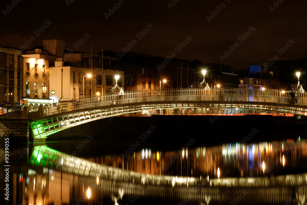 Dublin night 7, Ha'penny bridge (Half penny)