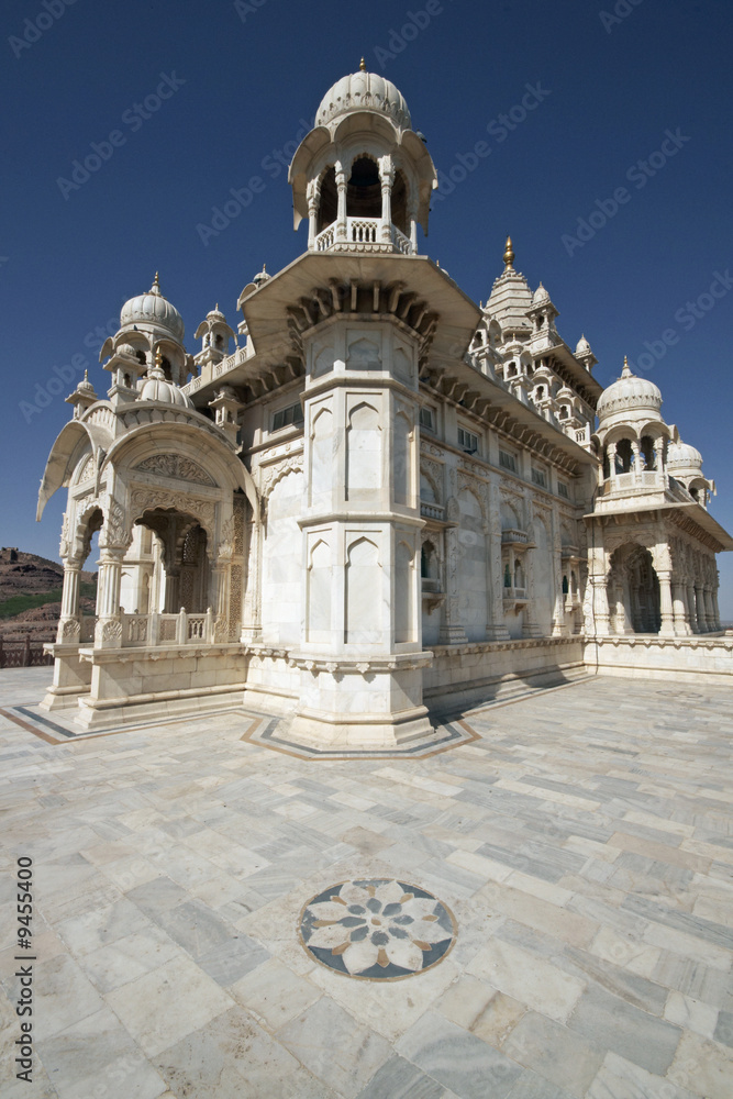 Obraz premium White Marble Tomb of a Maharajah