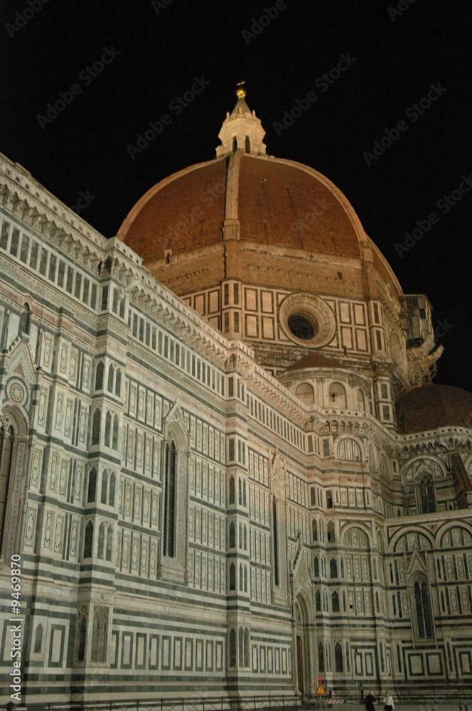 Fototapeta premium FLORENCE CATHEDRAL AT NIGHT