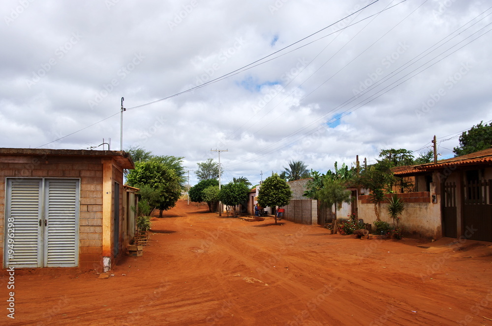 Maisons et terre battue rouge, Village brésilien. Maisons et terre battue rouge, Village brésilien.