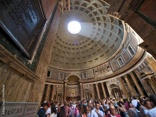 rom, detaillierte ansicht im pantheon, römische baukunst photo