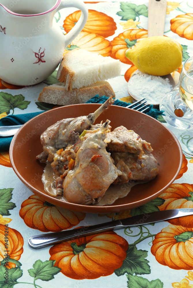 Coniglio alla pancetta - Secondi di carne Veneto Coniglio alla pancetta - Secondi di carne Veneto