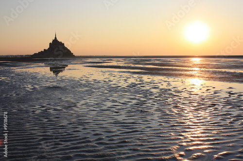 coucher du soleil dans la baie