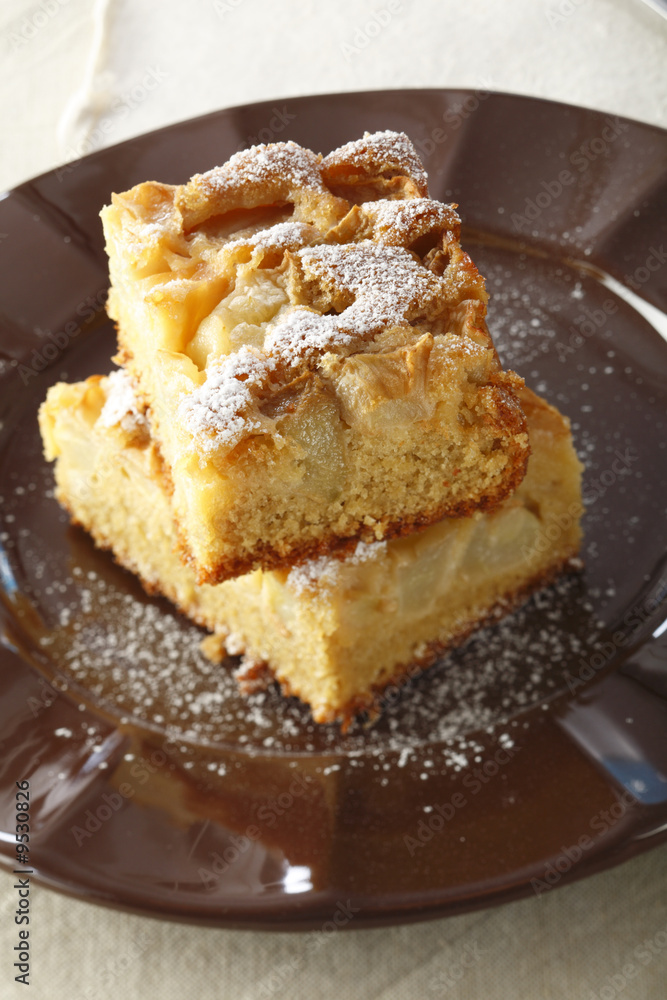 Apfelkuchen mit Puderzucker Apfelkuchen mit Puderzucker