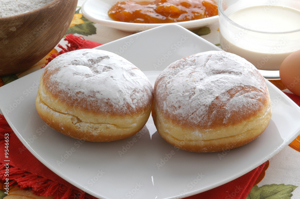Krapfen - Dolci Trentino Ato Adige Krapfen - Dolci Trentino Ato Adige
