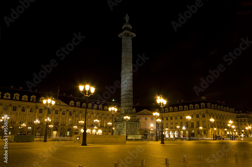 Obraz na płótnie Place Vendôme - Paris w salonie