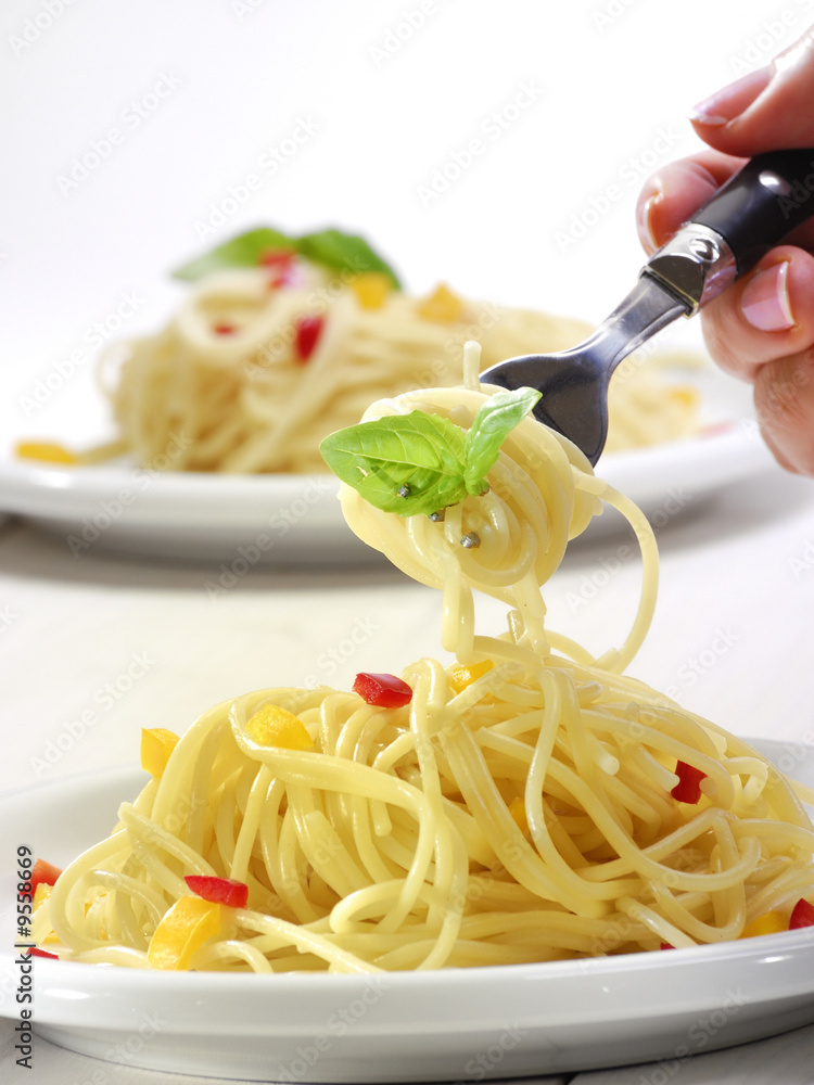 Spaghetti mit Gabel Stock Photo | Adobe Stock