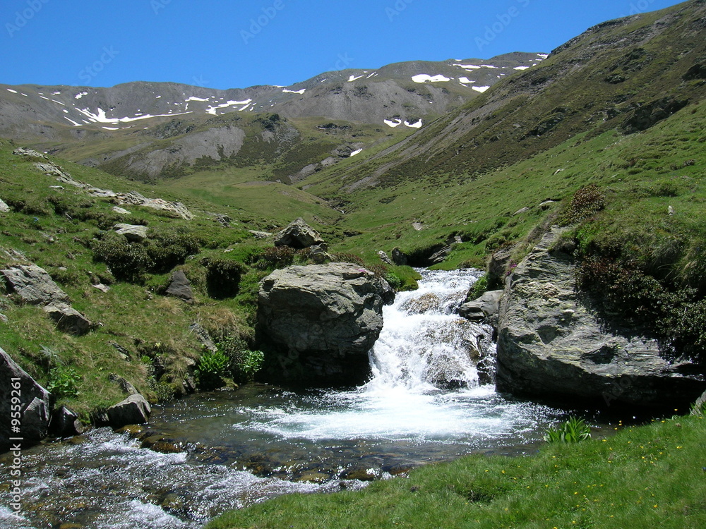 Cascade dans la vallée d'Eyne