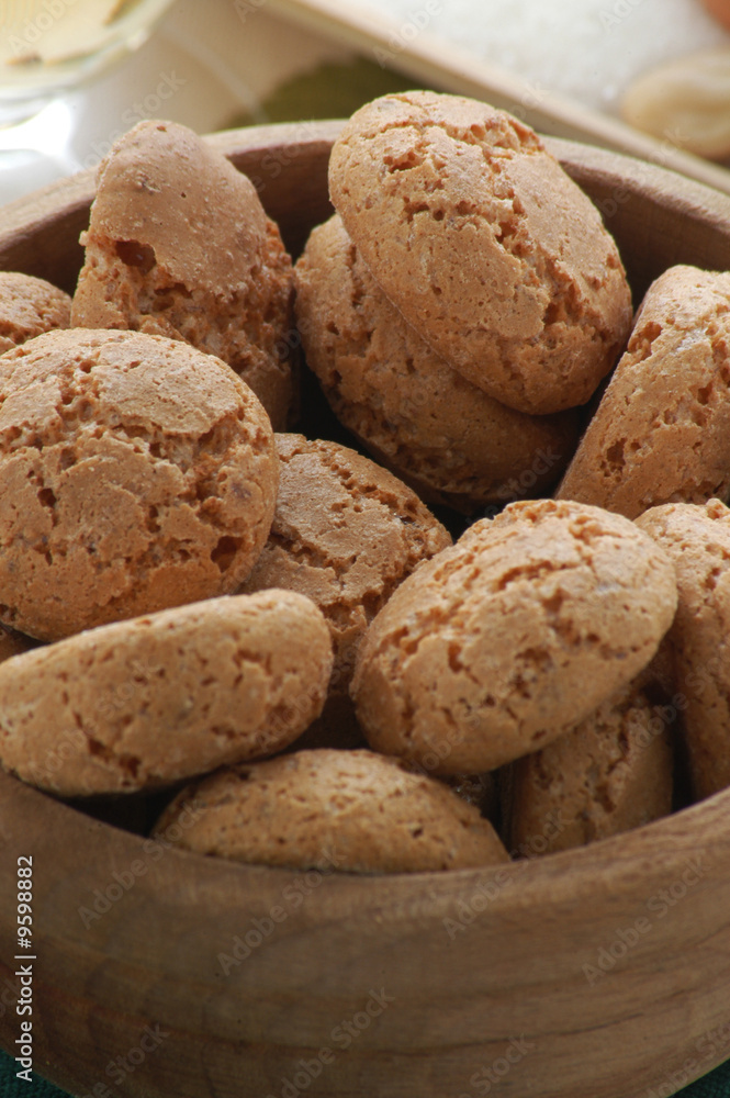 Amaretti modenesi - Dolci Emilia Romagna Amaretti modenesi - Dolci Emilia Romagna