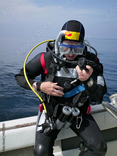 subacqueo preparativi immersione photo
