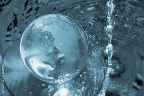 Wallpaper Mural water splash Torontodigital.ca