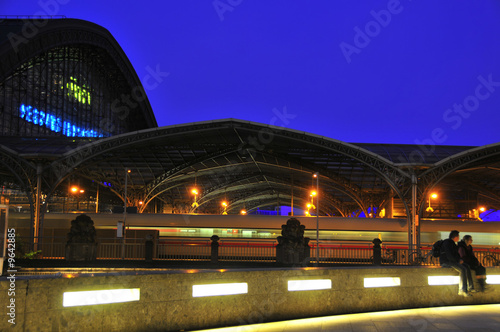 Hauptbahnhof Köln - Blick von der Domplatte aus