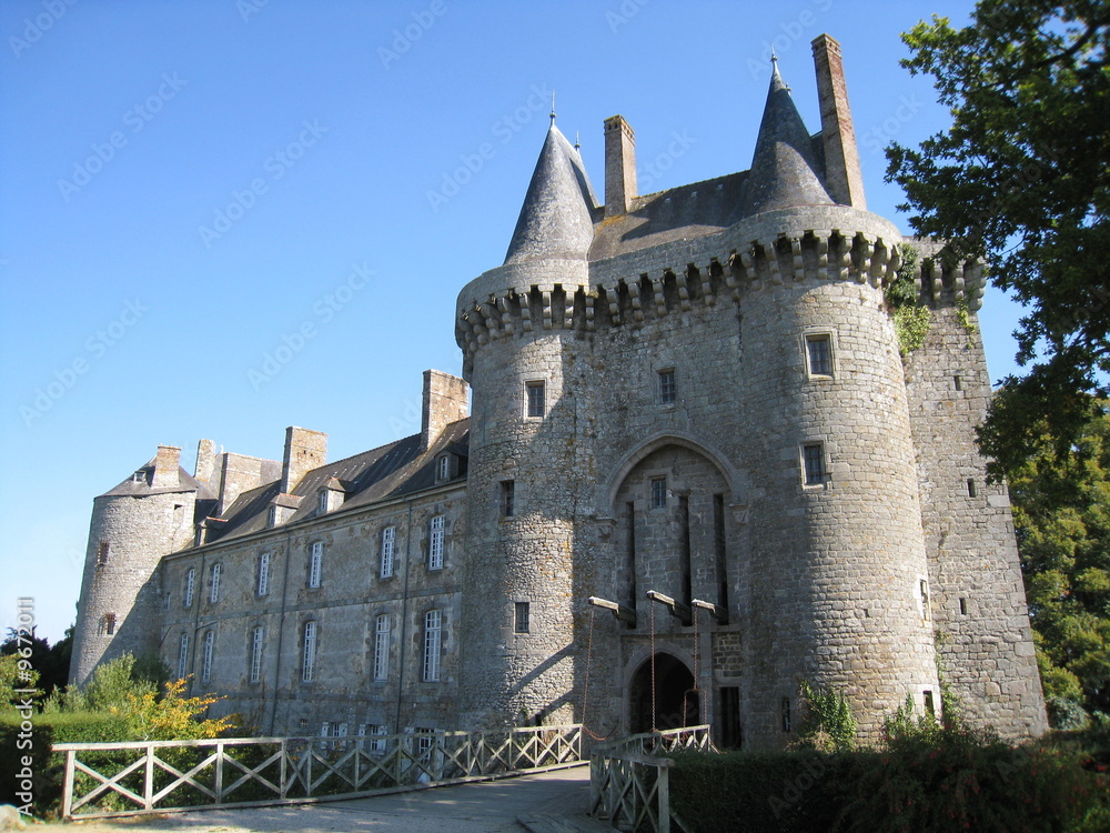 chateau medieval breton