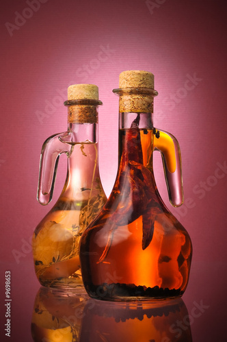 Italian Salad Dressing Oils w/ Chili Peppers and Garlic Vinegar