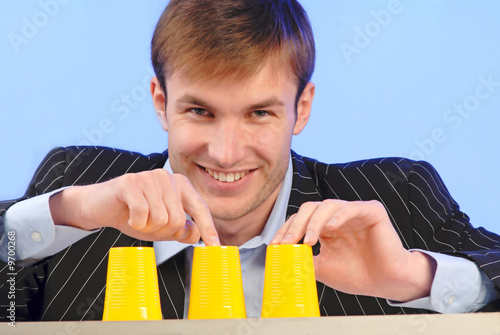 Fotografie businessman plays bad financial business