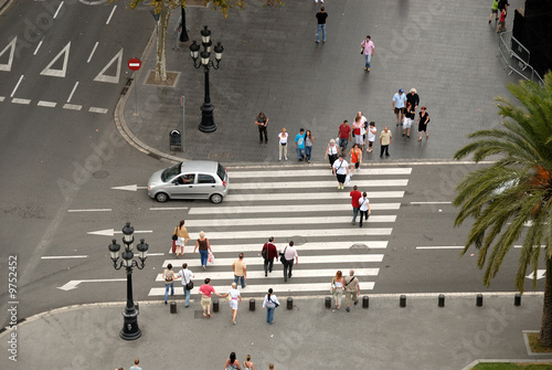 Fotografie, Obraz Crosswalk in Barcelona, Spain