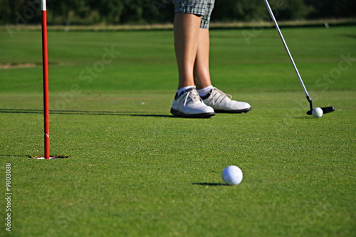 golfeuse au putting