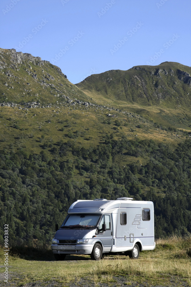 camping-car et moyenne montagne