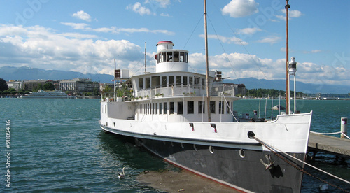 bateau amaré (Genève)
