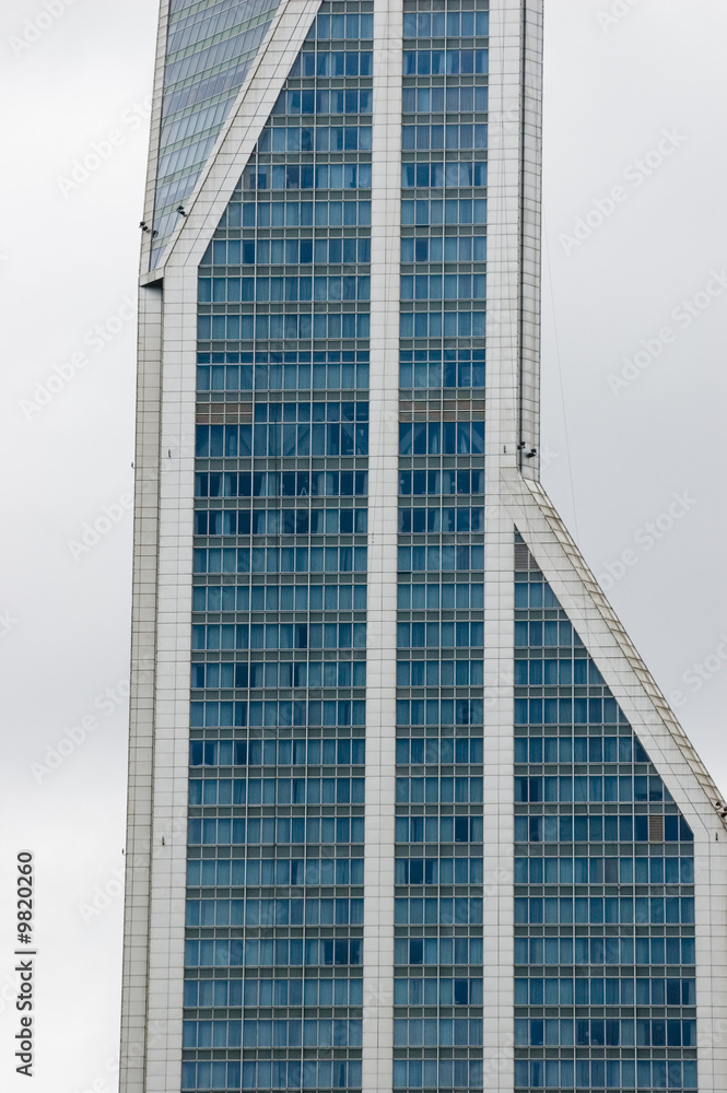 Obraz premium China, Shanghai. Modern skyscraper at People's Square.