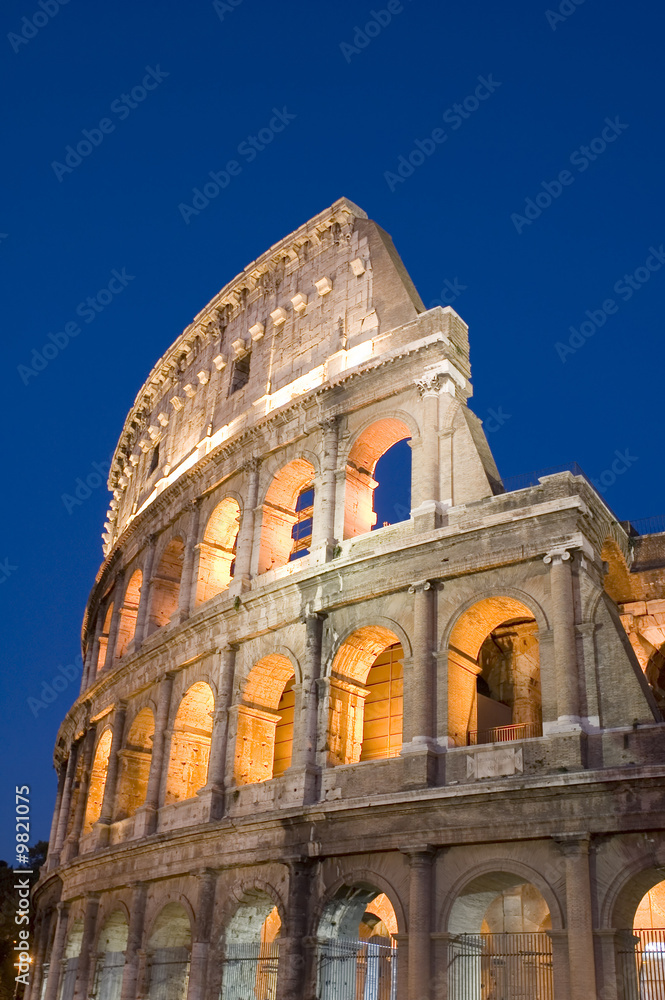 Naklejka premium Italy Older amphitheater - Coliseum in Rome
