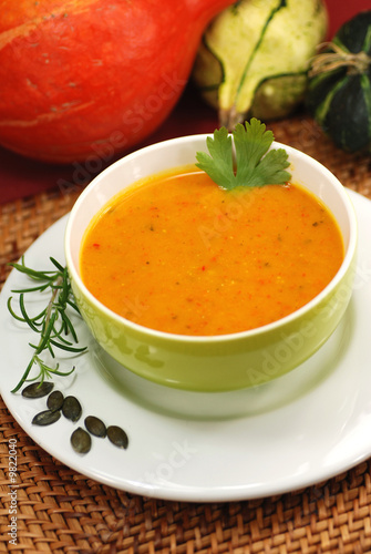 Kürbissuppe mit Rosmarin